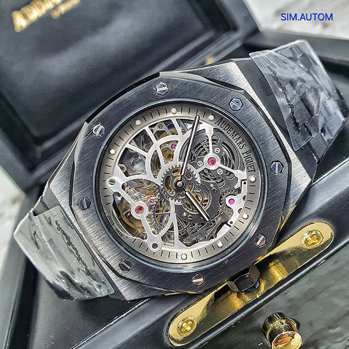 Audemars Piguet Royal Oak Skeleton Acero con diseño esquelético visible y detalles en acero inoxidable, un reloj de lujo que resalta por su sofisticación y precisión.