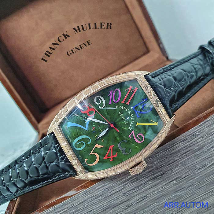 Franck Muller Geneve Color Dreams 38mm Dorado, reloj de lujo con esfera multicolor y números vibrantes, caja dorada, perfecto para un estilo único y exclusivo.