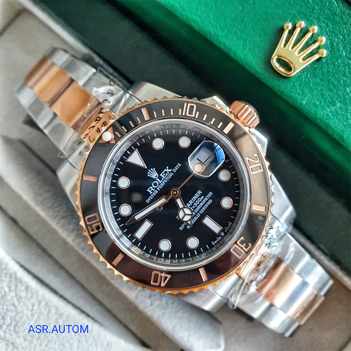 Reloj Rolex Oyster Perpetual Submariner con detalles en acero inoxidable y oro rosa, resistente al agua y con diseño deportivo, ideal para quienes buscan lujo y funcionalidad.