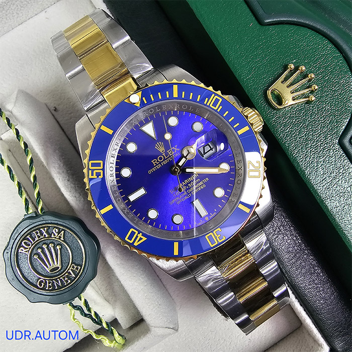 Rolex Oyster Perpetual Submariner Date en colores azul y amarillo, con correa de acero inoxidable, resistente al agua y con un diseño único y moderno.
