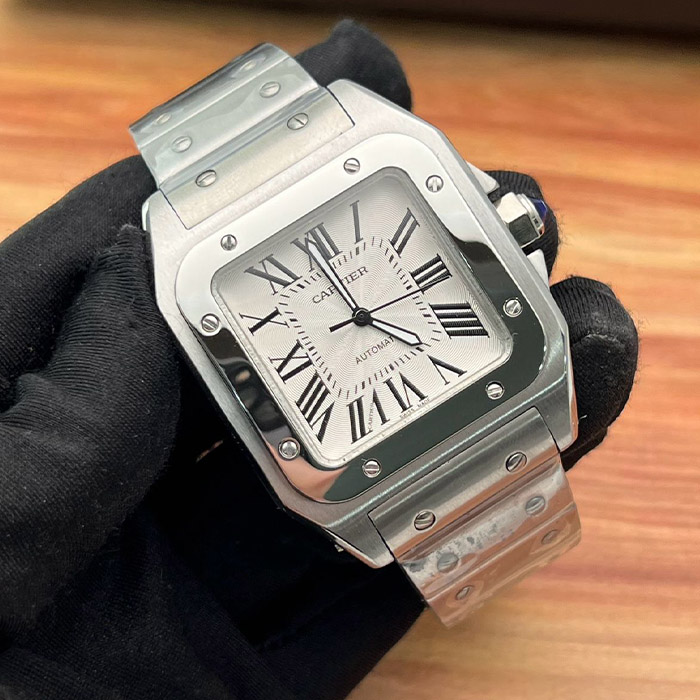 Cartier Santos Automatic 40mm con caja cuadrada de acero inoxidable, correa de acero, esfera blanca con números romanos, reloj de lujo.